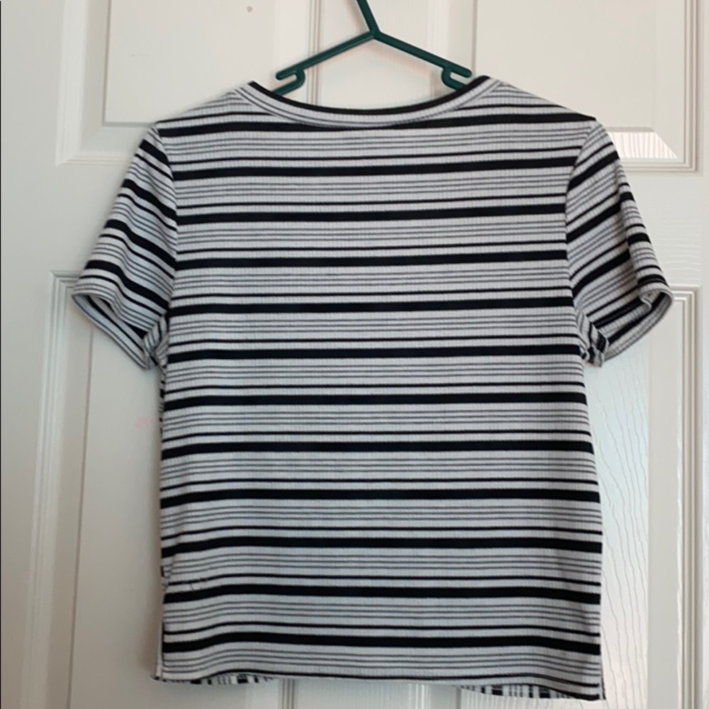 Striped top - Picture 2 of 2